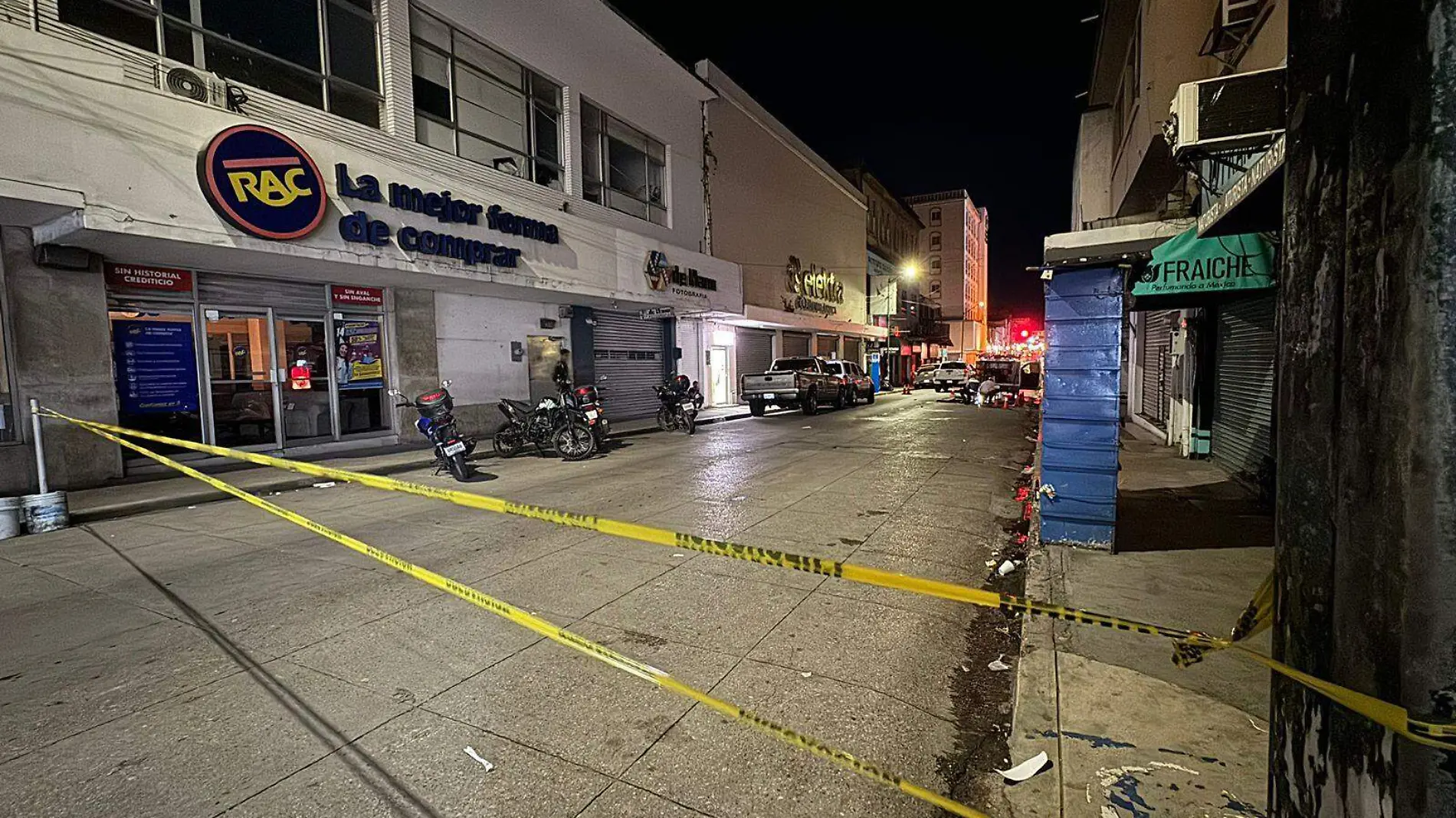 Cortocircuito deja en la oscuridad a la zona centro de Tampico, 